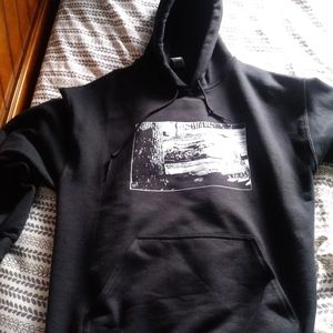 Gildan sweater UIAWC clothing brand